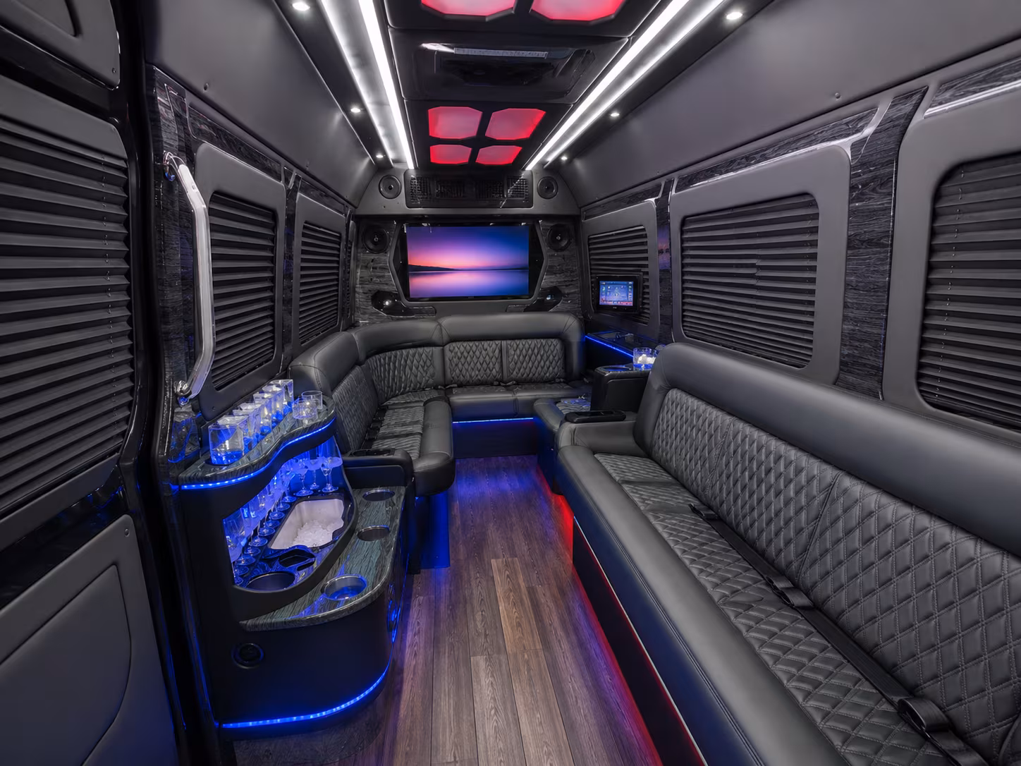 longview 18 passenger party bus